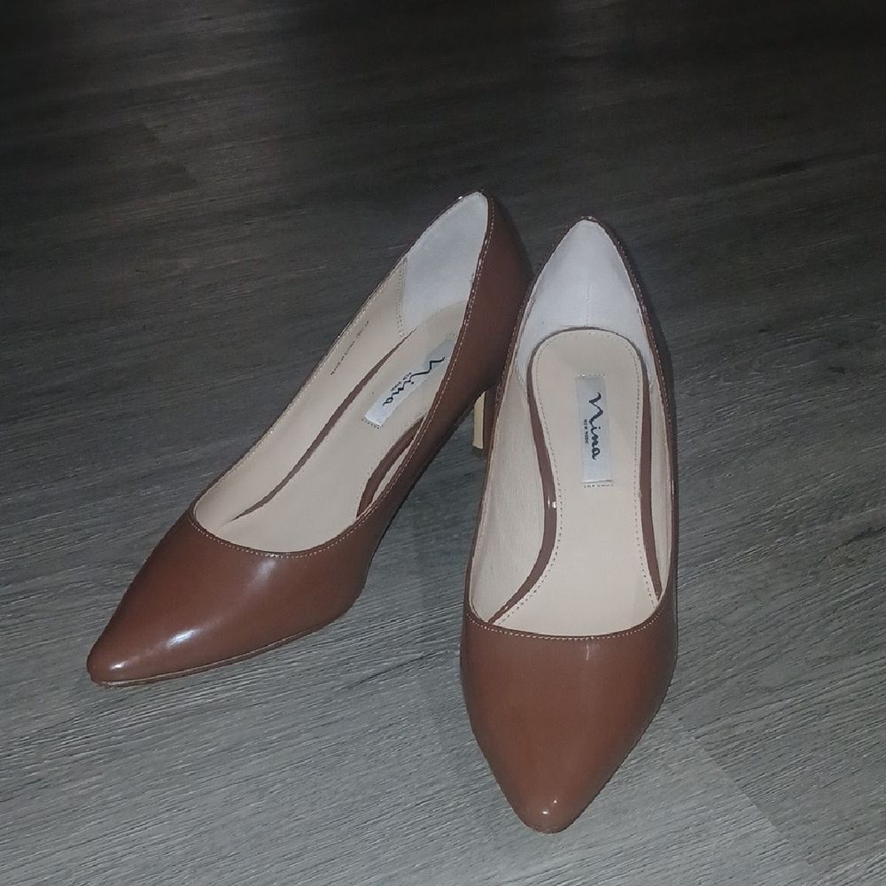 Nina New York brown pointed toes Women's Heels Sz 11 EUC